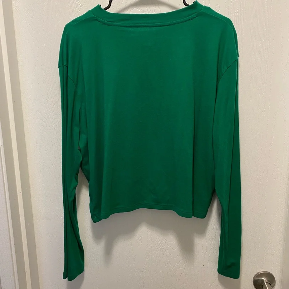 VS PINK crop tee - Picture 2 of 5